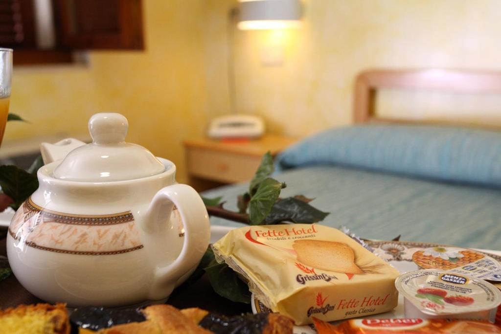 Albergo Ristorante Domus Salsomaggiore Terme Camera foto