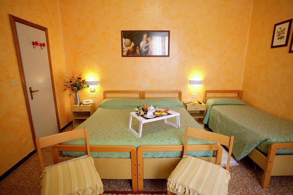 Albergo Ristorante Domus Salsomaggiore Terme Camera foto