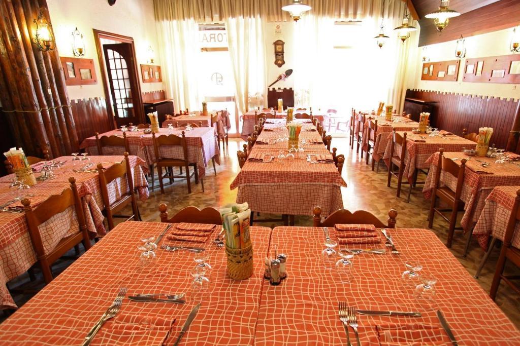 Albergo Ristorante Domus Salsomaggiore Terme Esterno foto