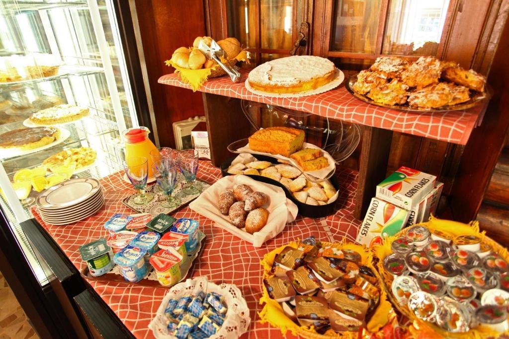 Albergo Ristorante Domus Salsomaggiore Terme Esterno foto