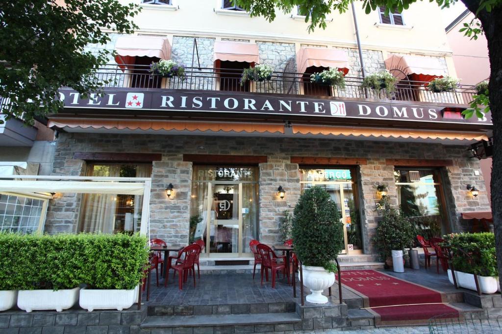 Albergo Ristorante Domus Salsomaggiore Terme Esterno foto